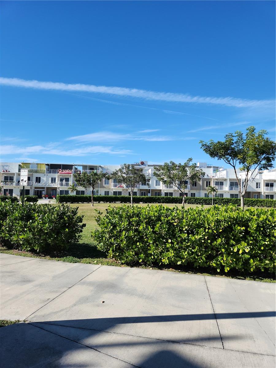 PARADISE GARDENS - Residential