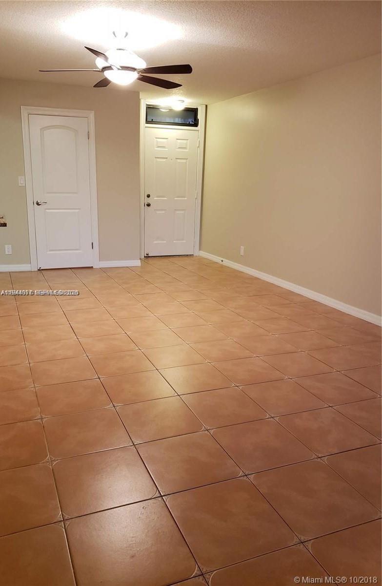 LAKE POINTE CONDOMINIUM N - Residential