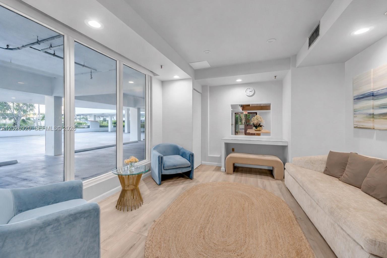 PORTUGAL TOWERS CONDO - Residential