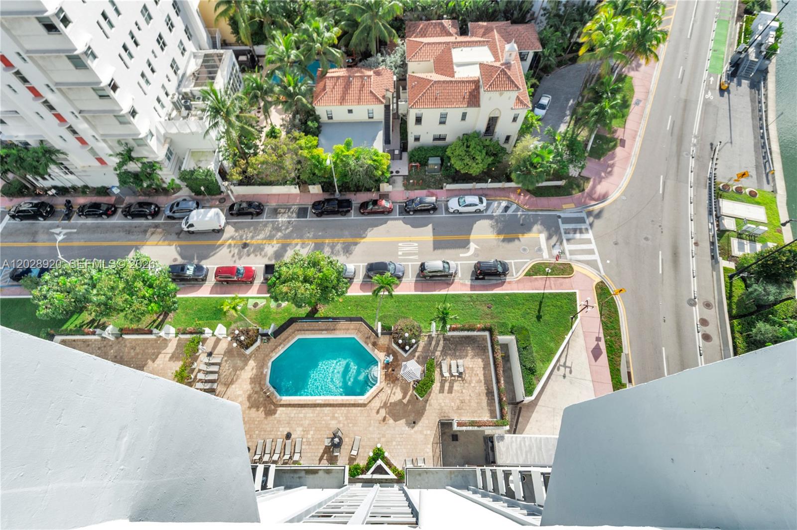 PORTUGAL TOWERS CONDO - Residential