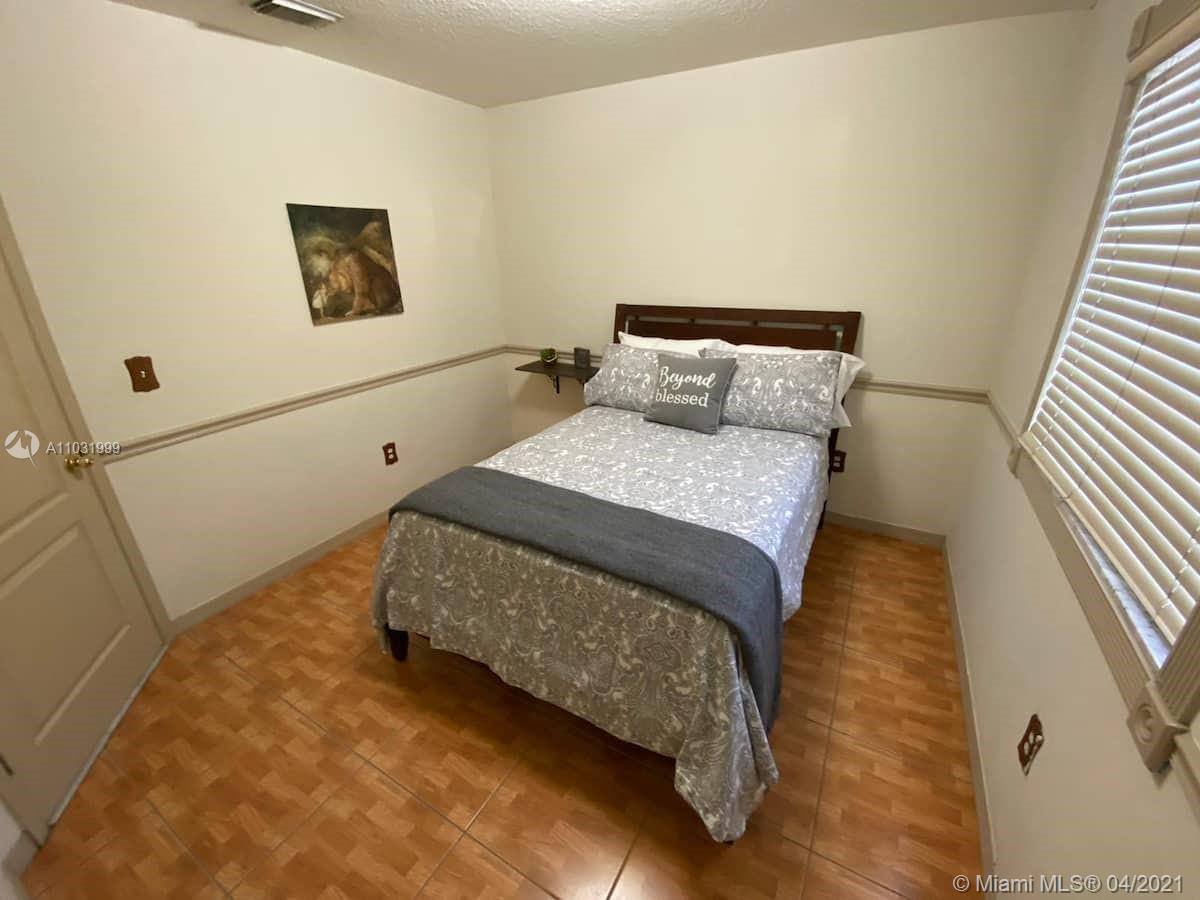 SECRET GARDEN CONDO - Residential Lease