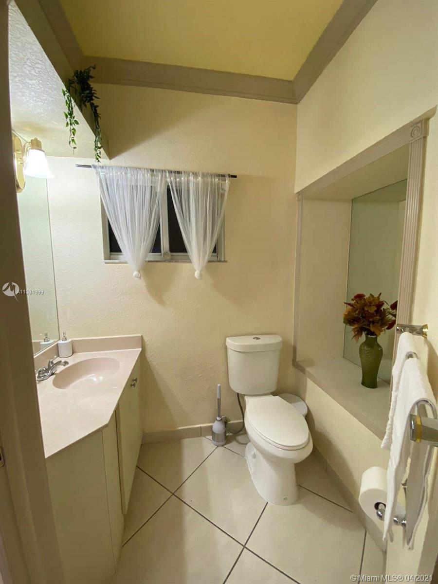 SECRET GARDEN CONDO - Residential Lease