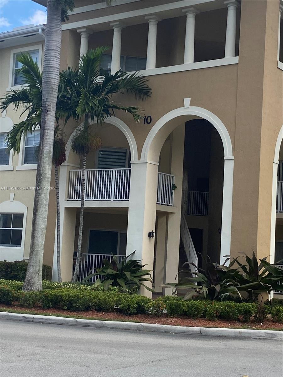 CORONADO AT DORAL VII CON - Residential Lease
