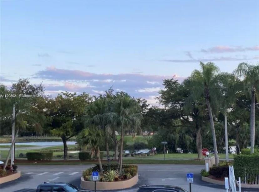 THE MEADOWS LAKE NORTH CO - Residential