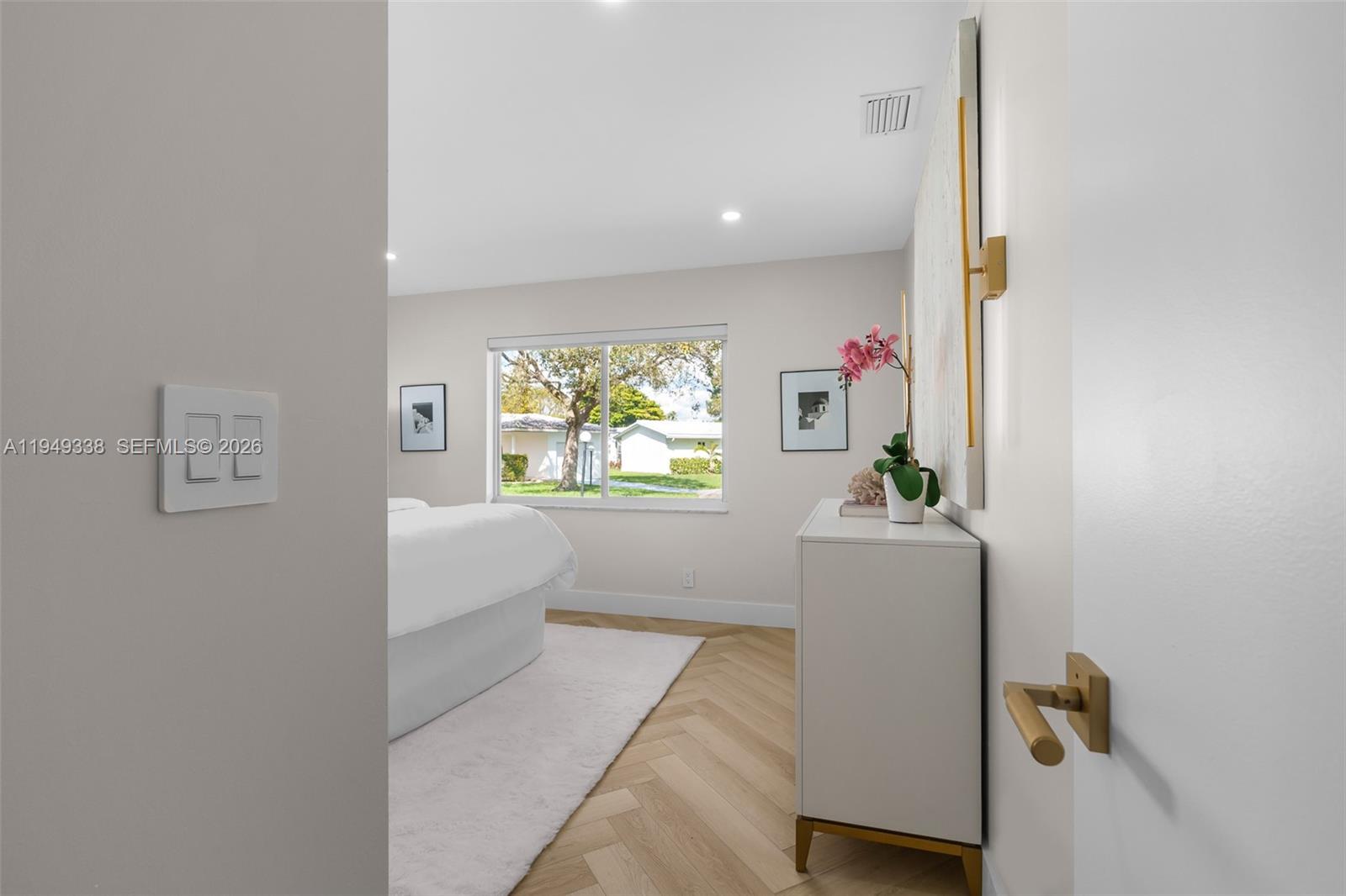 LAUDERDALE WEST 3 SEC - Residential