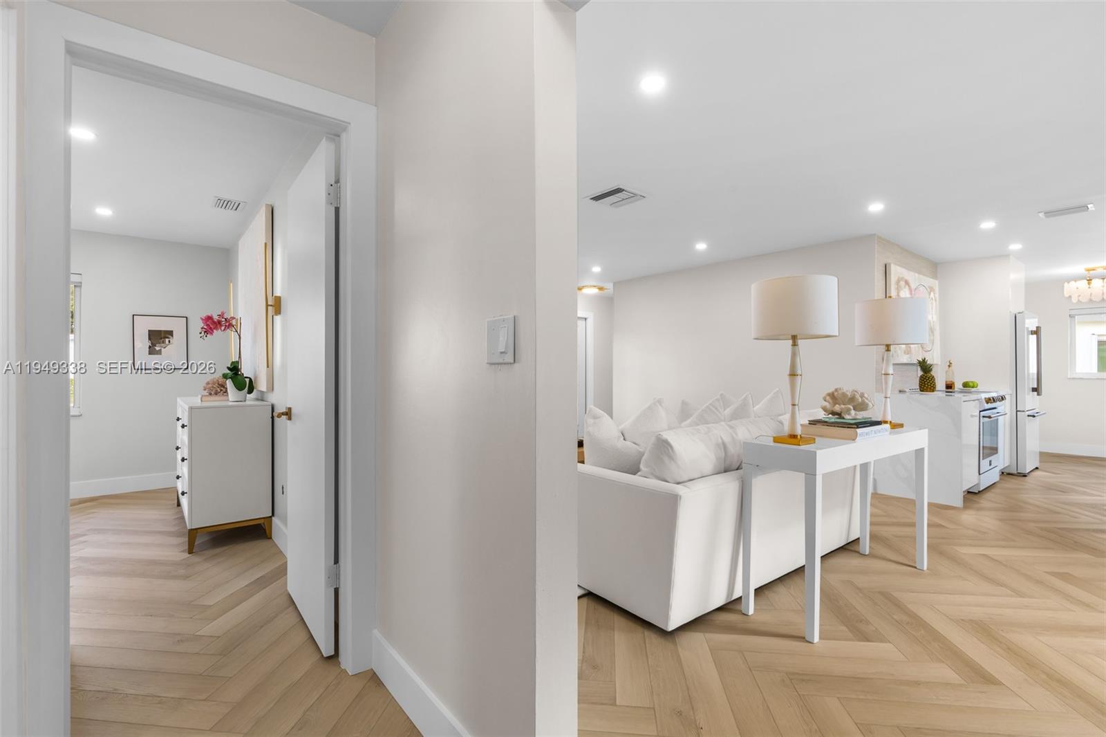 LAUDERDALE WEST 3 SEC - Residential