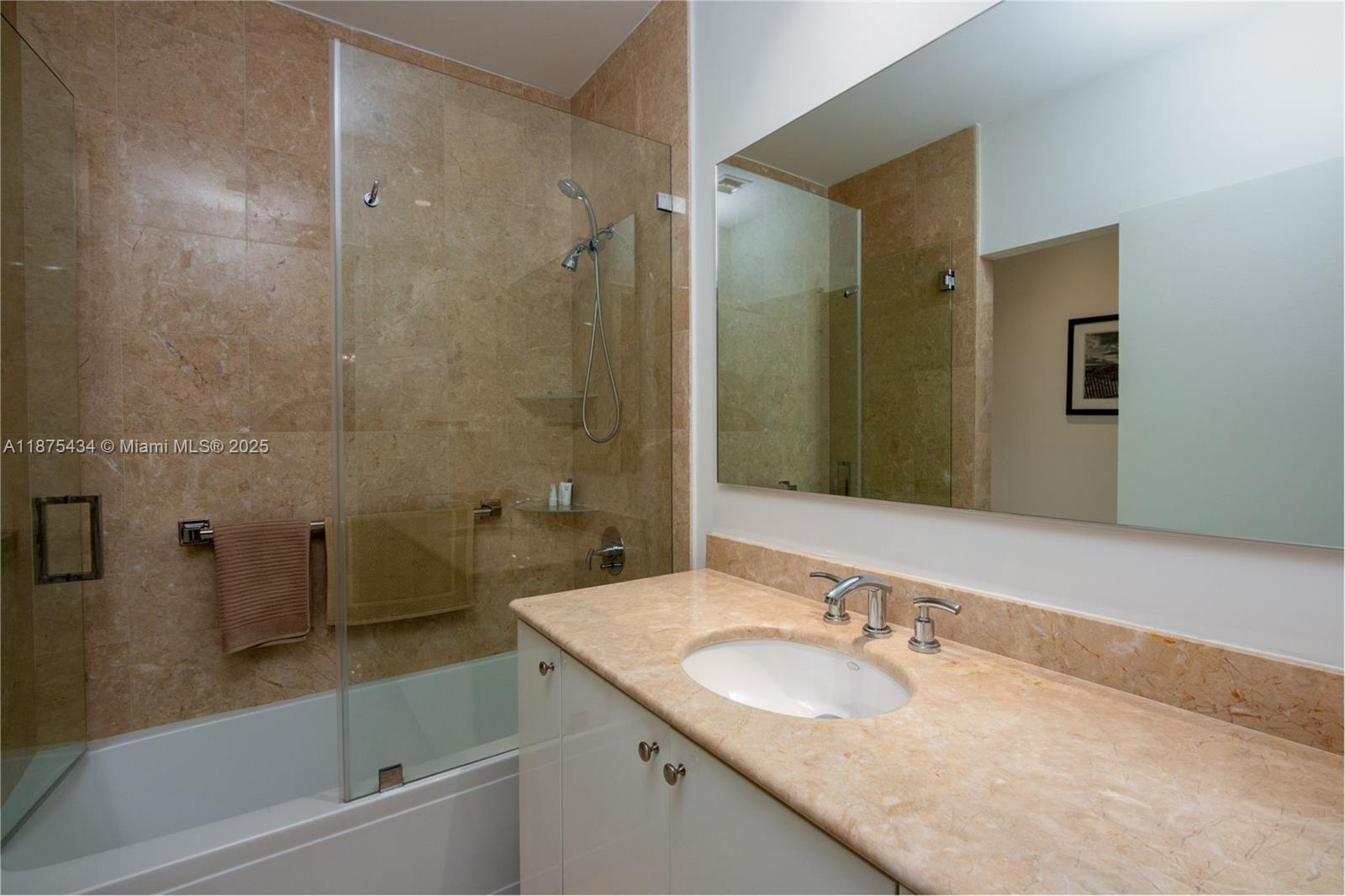 CARBONELL CONDO - Residential Lease