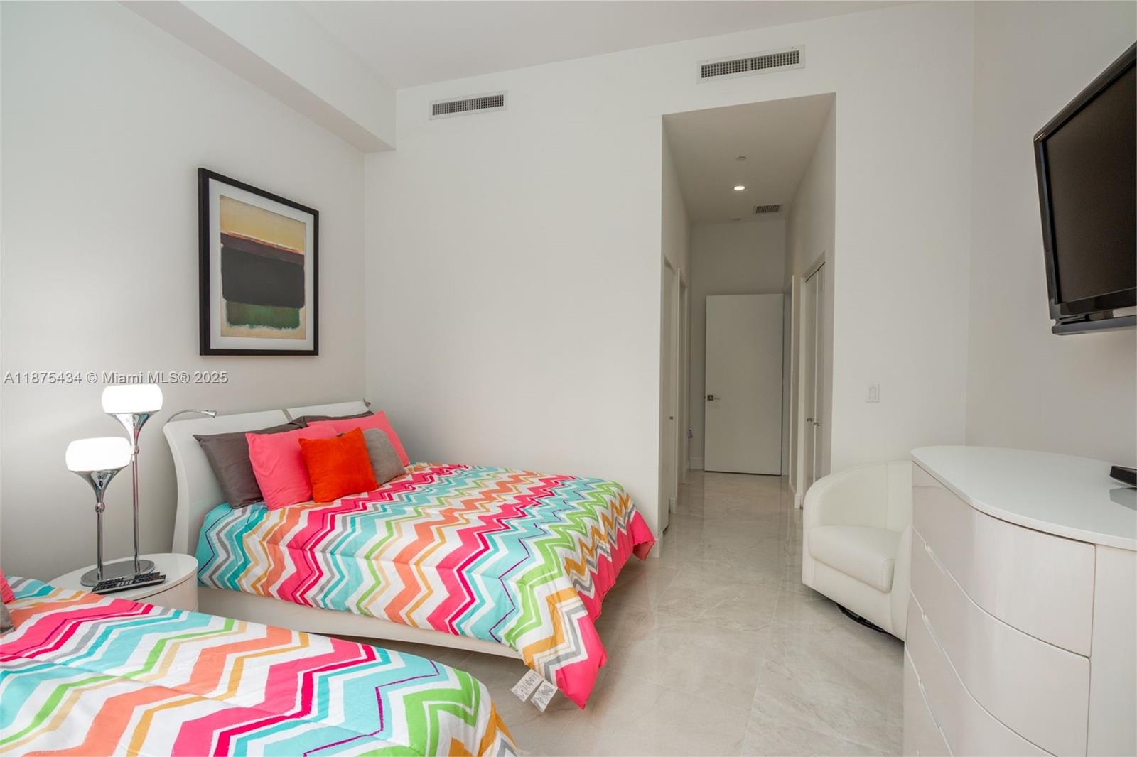 CARBONELL CONDO - Residential Lease
