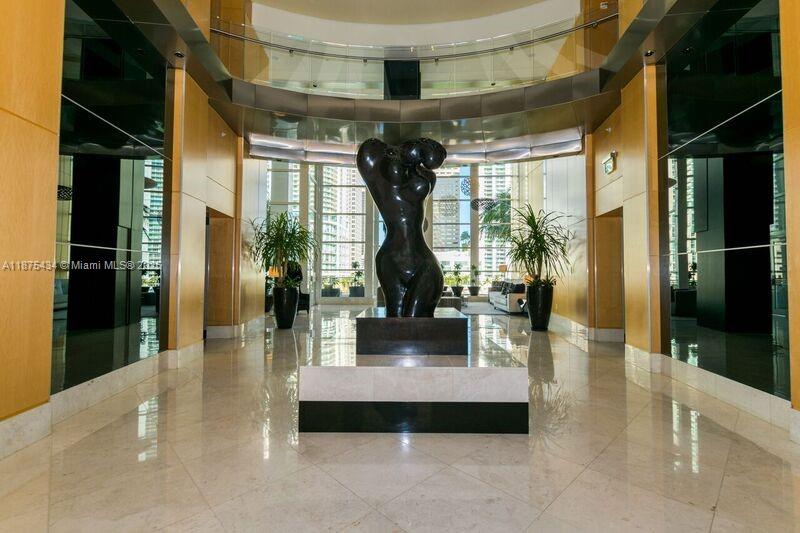 CARBONELL CONDO - Residential Lease