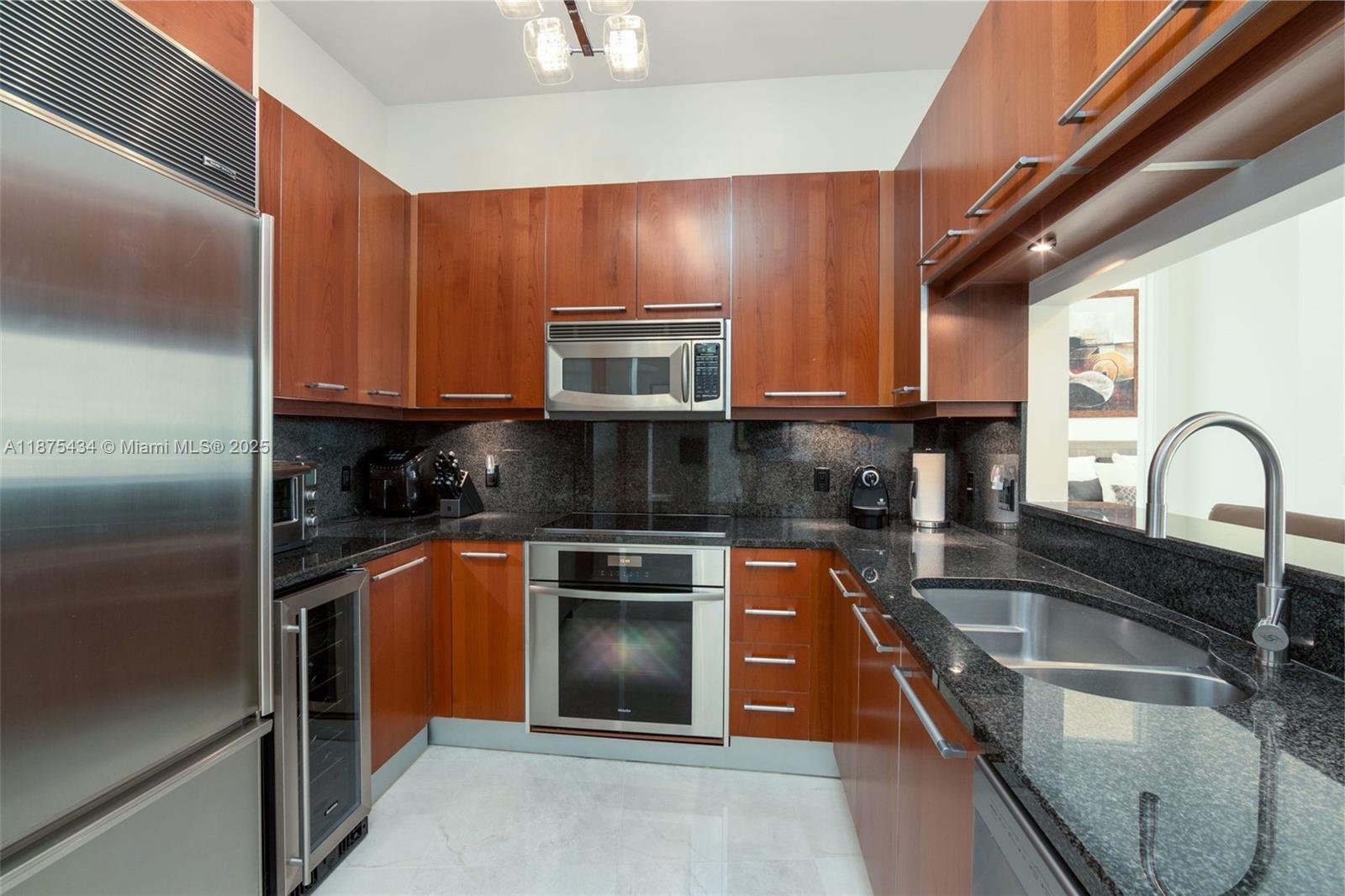 CARBONELL CONDO - Residential Lease