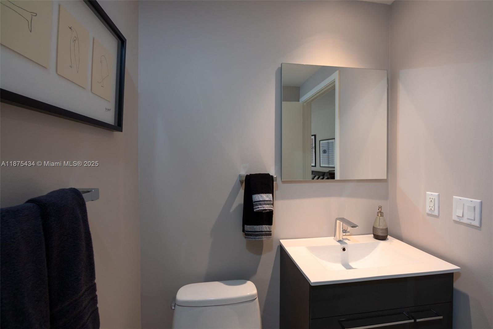 CARBONELL CONDO - Residential Lease