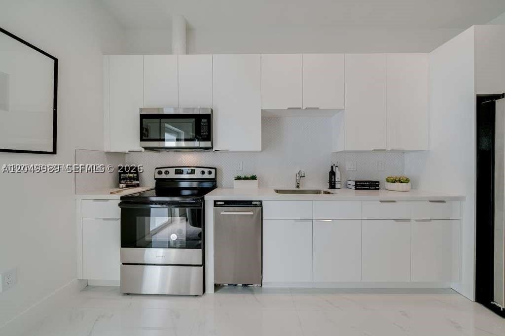 2938 NW 27th St 2936