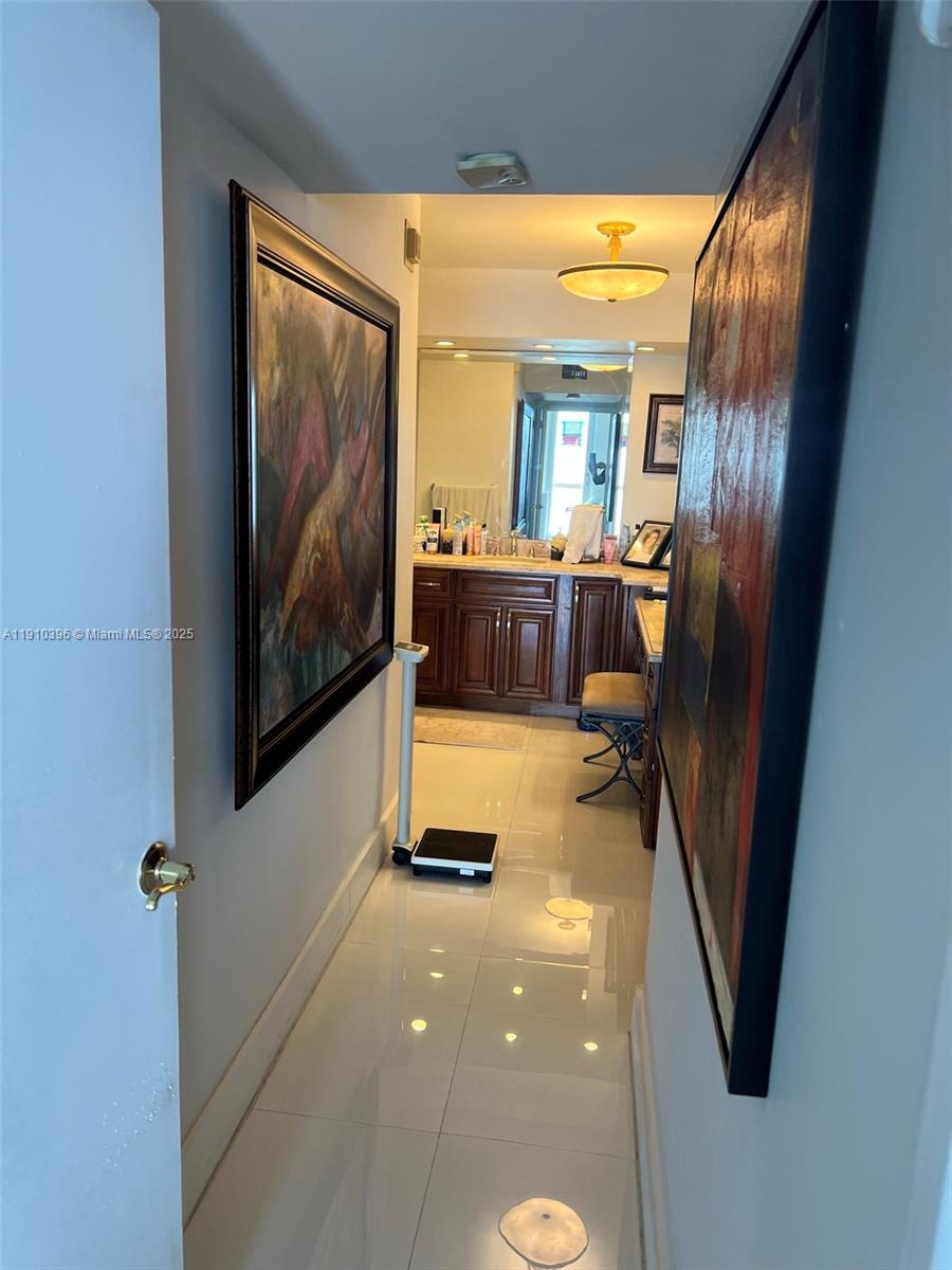 9500 OCEANS CONDO - Residential