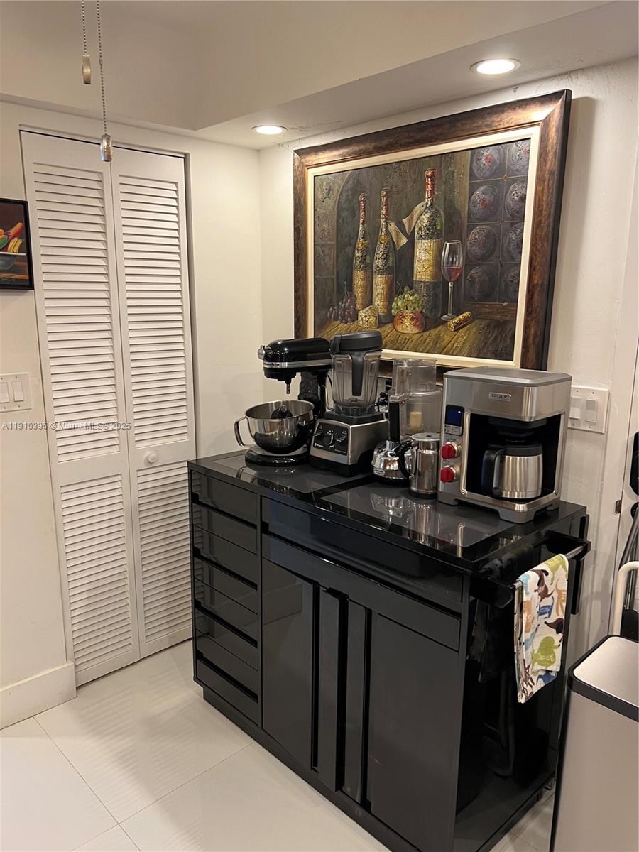 9500 OCEANS CONDO - Residential