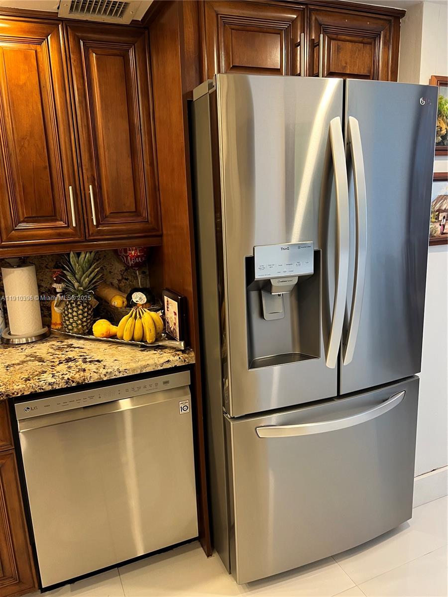 9500 OCEANS CONDO - Residential