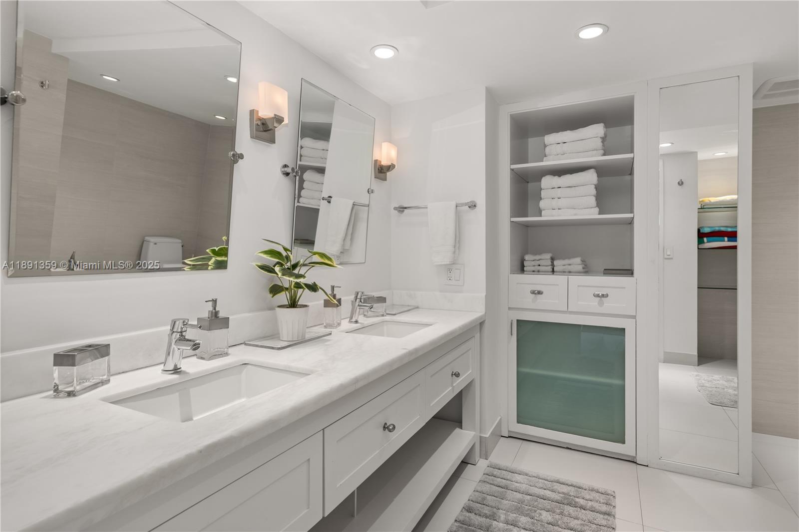 KEY COLONY NO 4 CONDO - Residential Lease