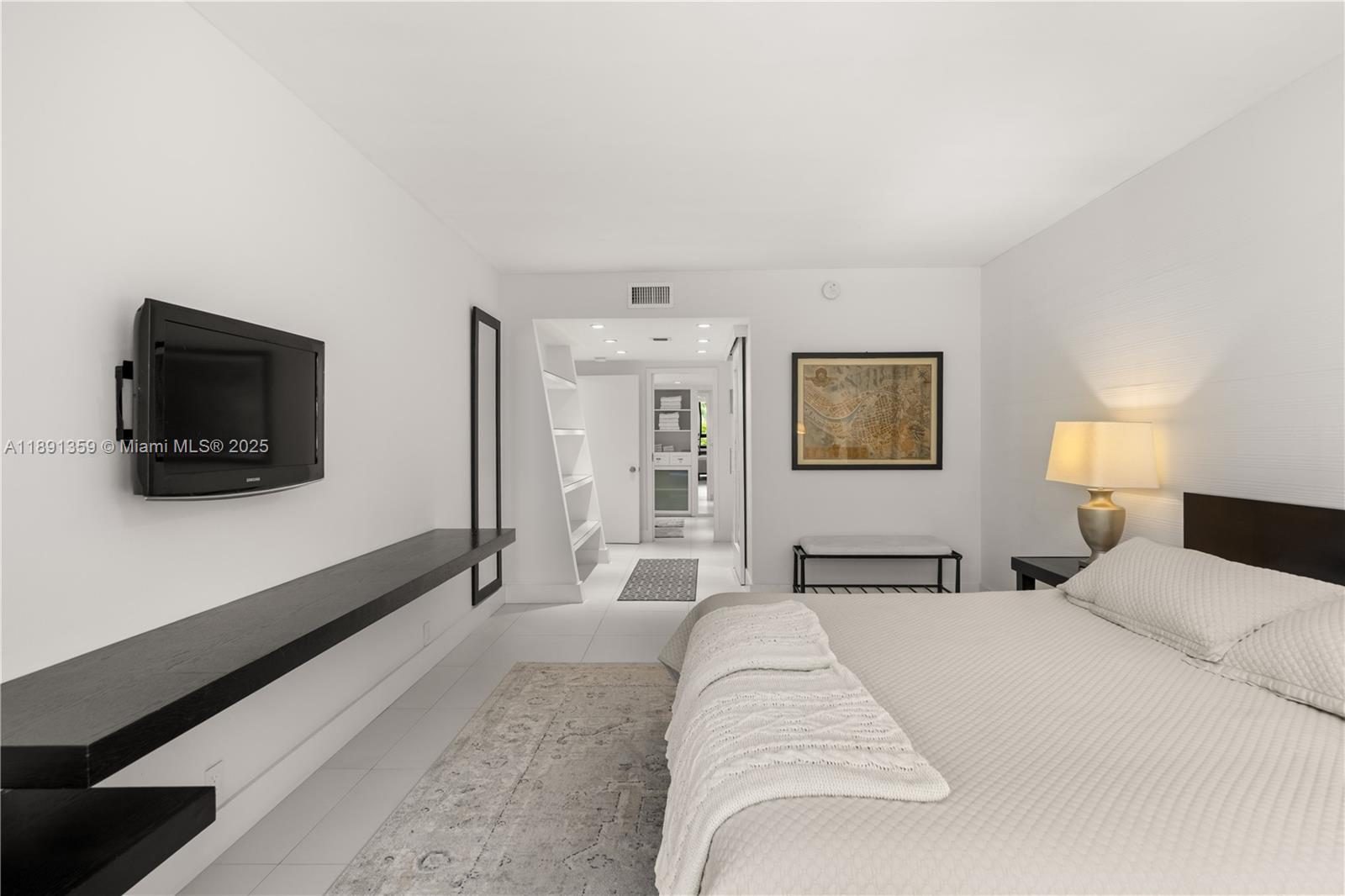 KEY COLONY NO 4 CONDO - Residential Lease