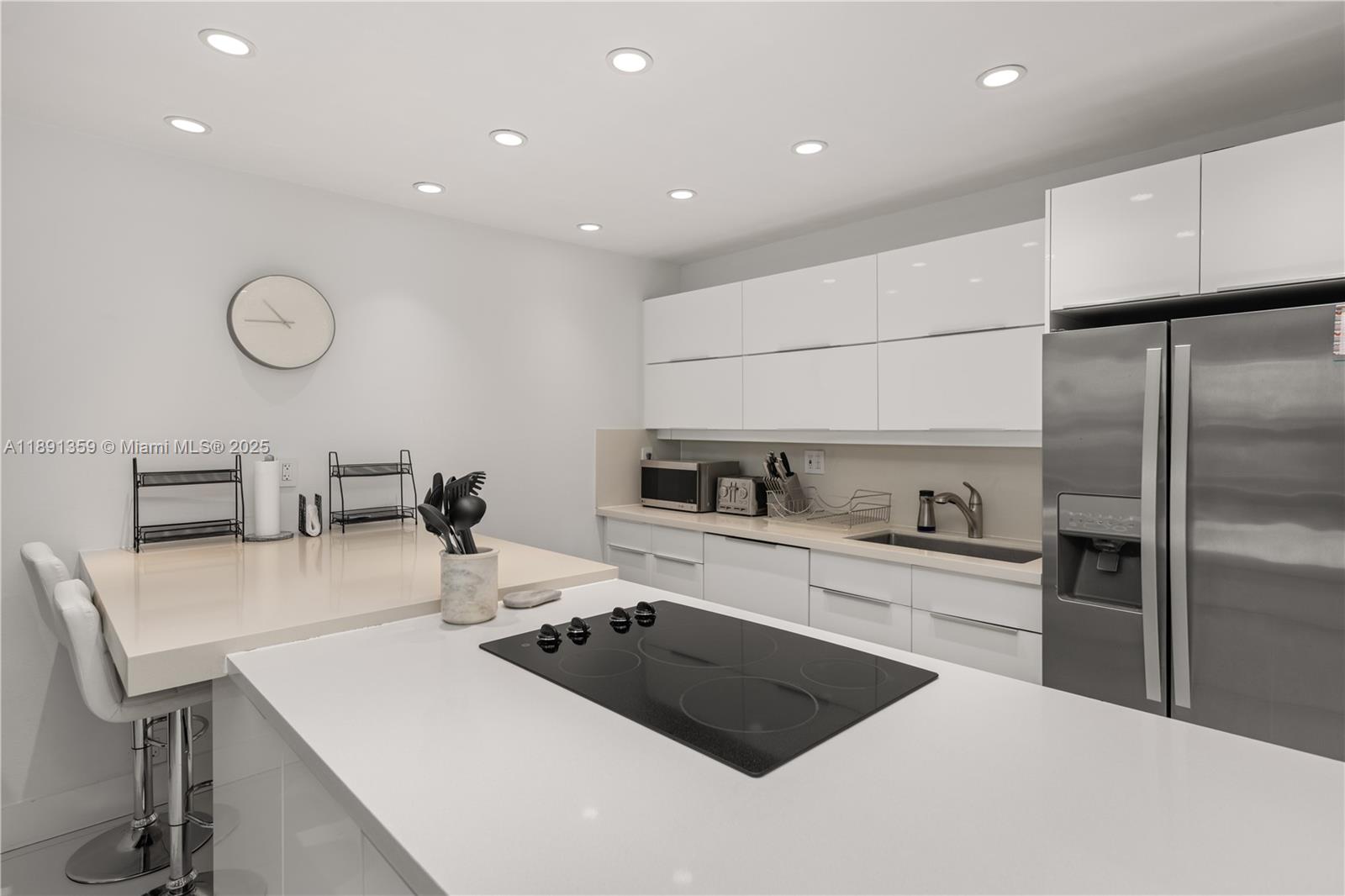 KEY COLONY NO 4 CONDO - Residential Lease