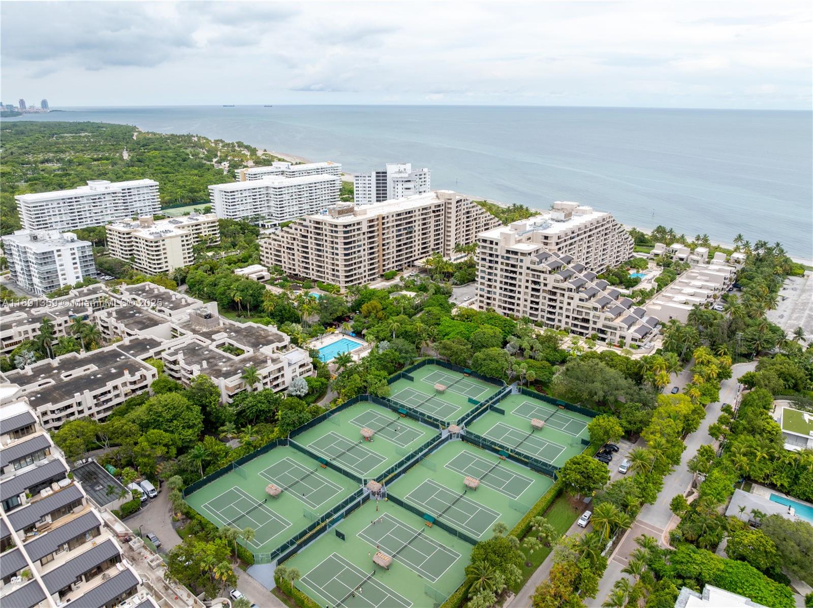 KEY COLONY NO 4 CONDO - Residential Lease