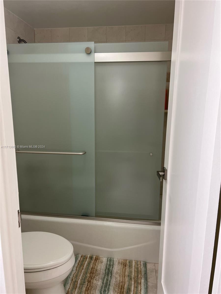 SEA AIR TOWERS CONDO - Residential Lease