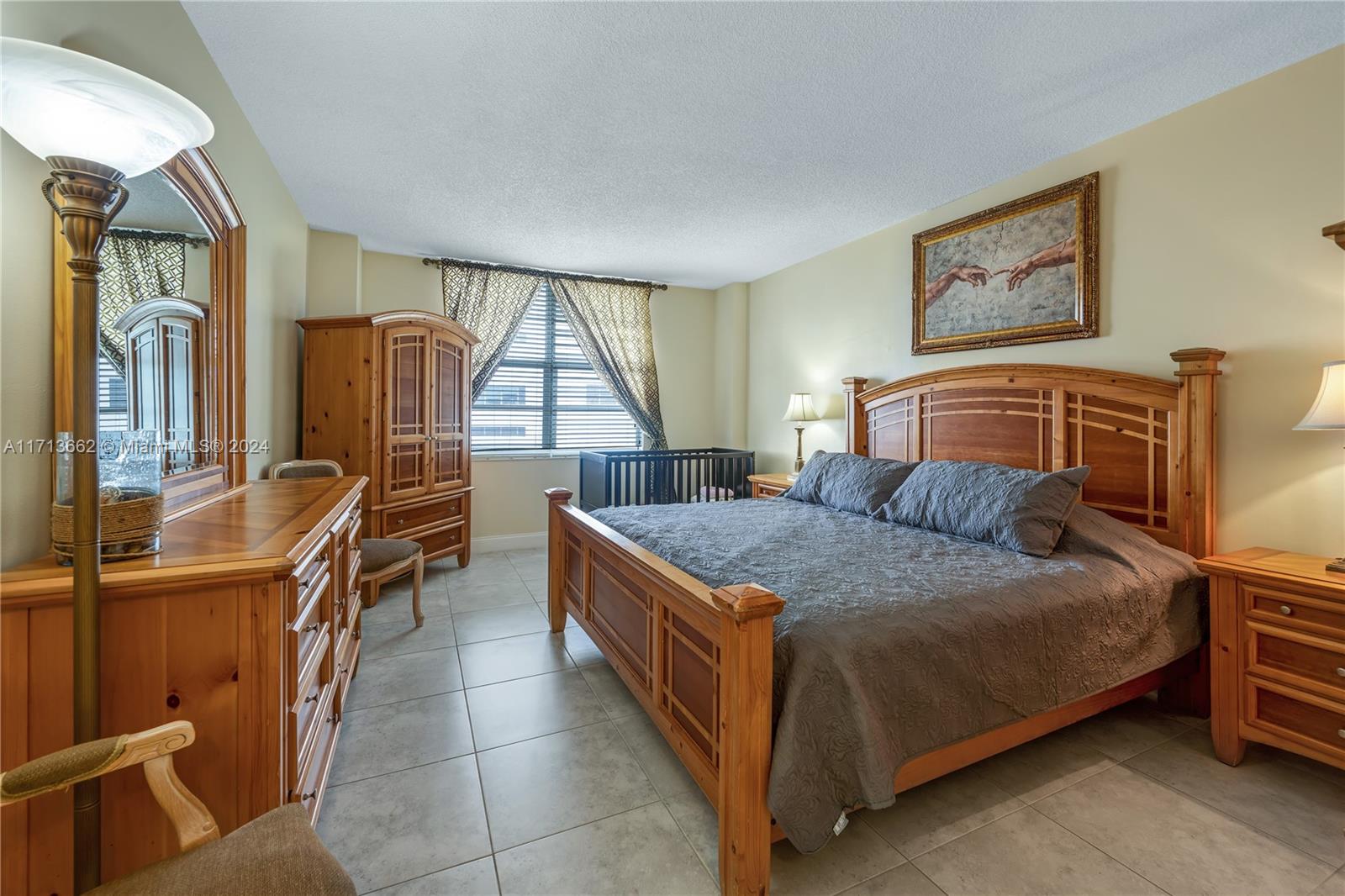 SEA AIR TOWERS CONDO - Residential Lease