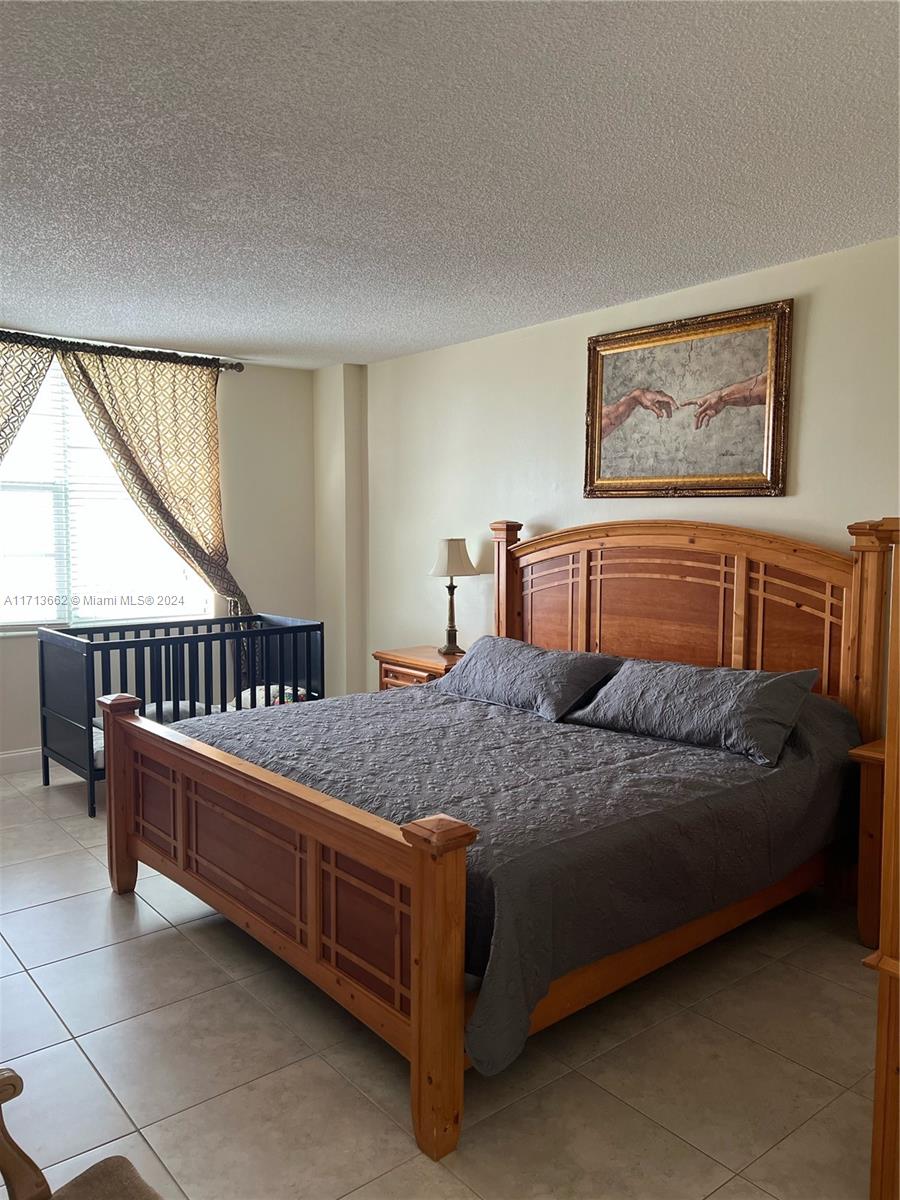 SEA AIR TOWERS CONDO - Residential Lease