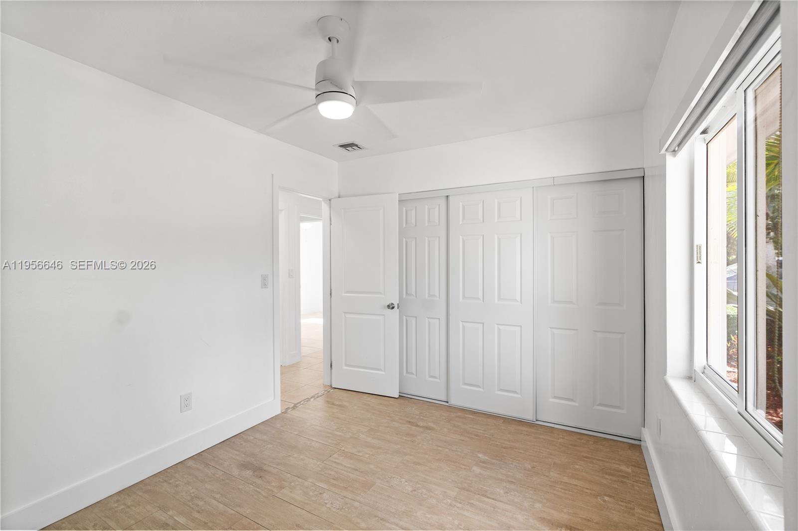 ROYALE GREEN SEC 3 - Residential Lease