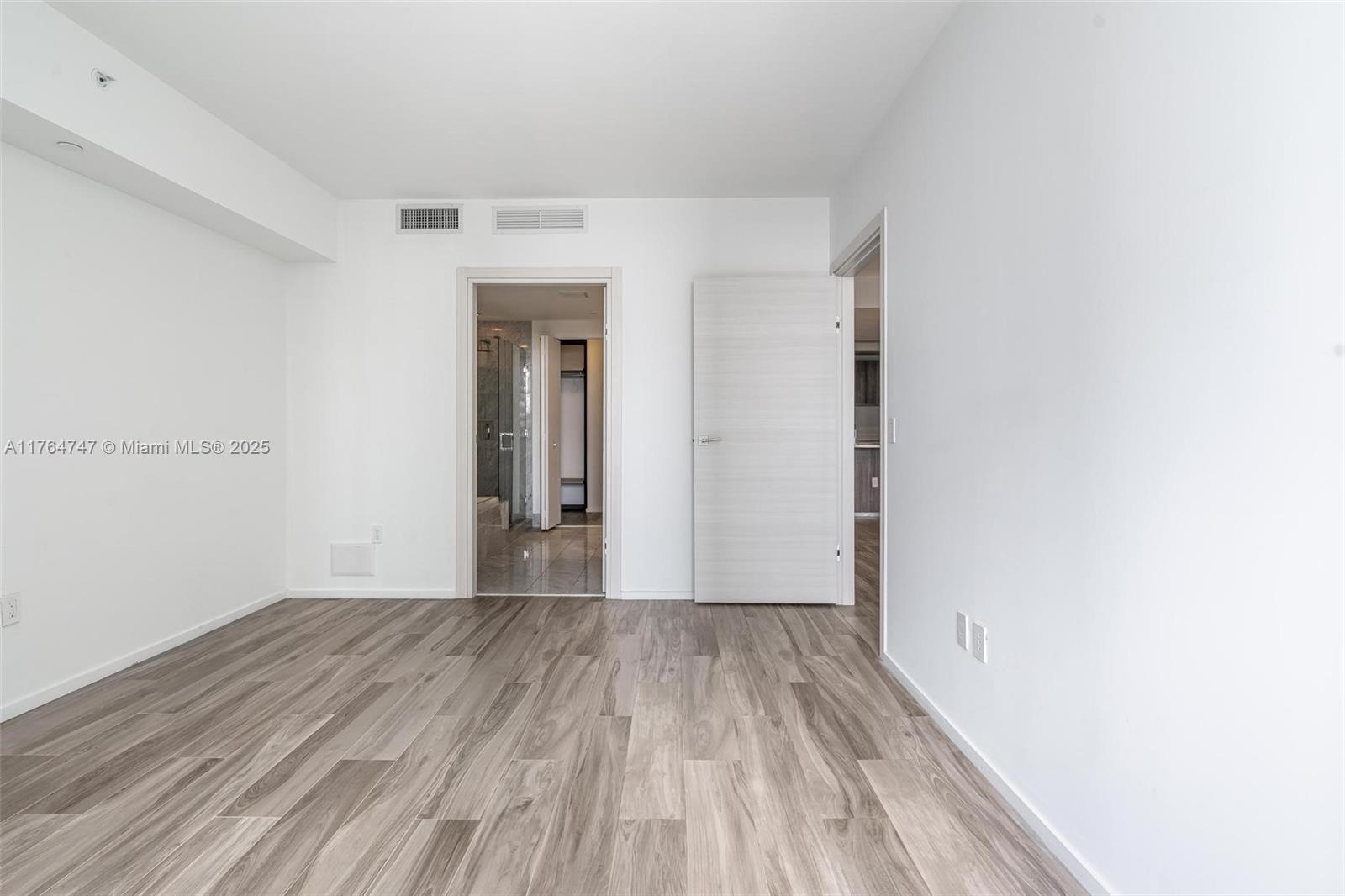 801 SMA RESIDENCES CONDO - Residential