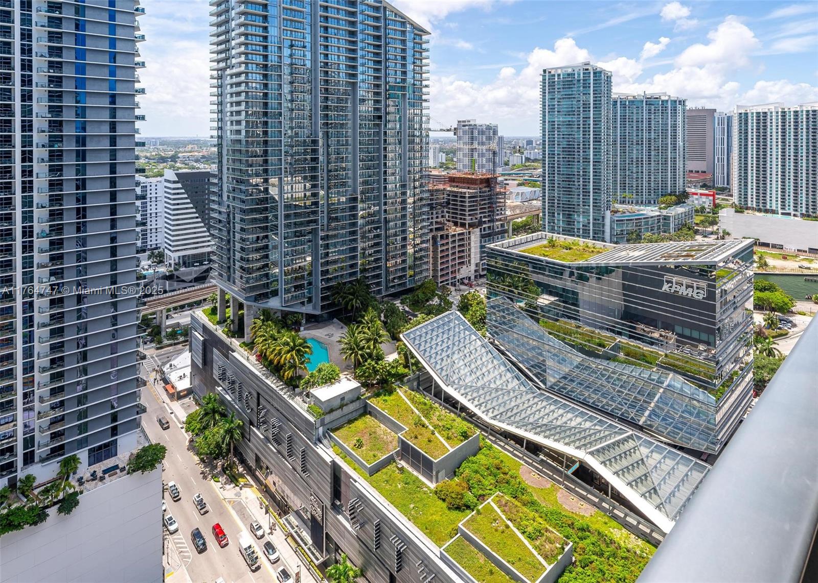 801 SMA RESIDENCES CONDO - Residential