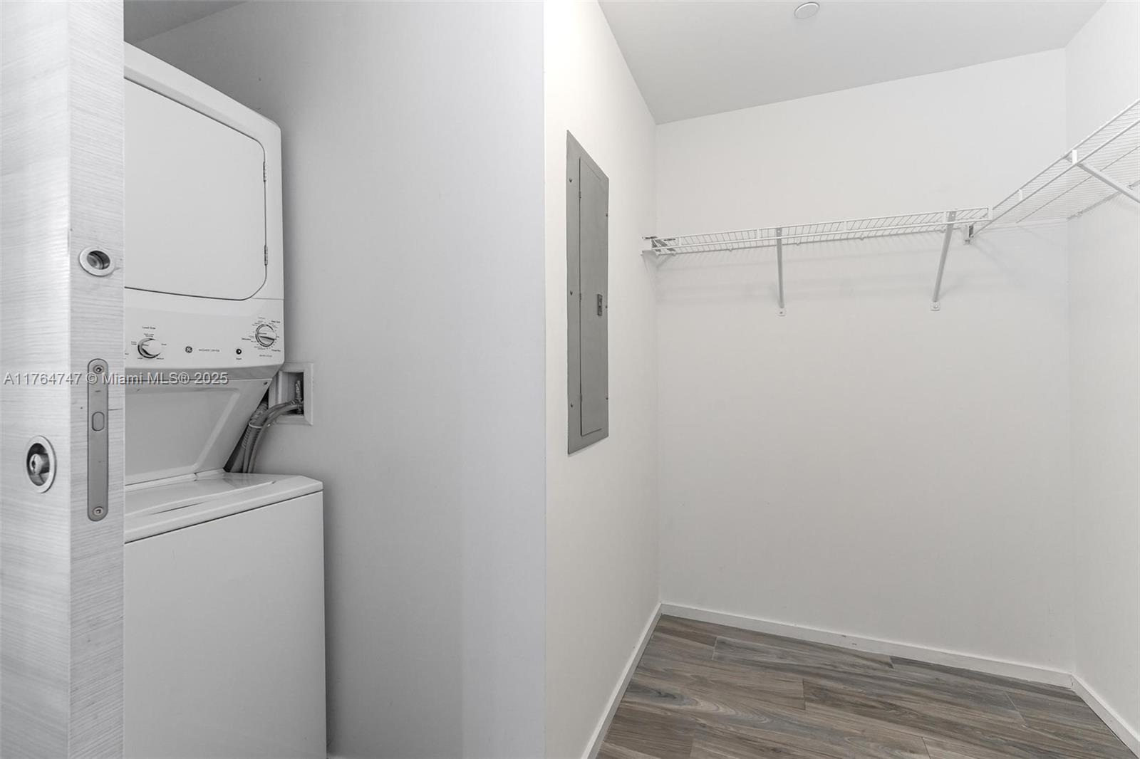 801 SMA RESIDENCES CONDO - Residential