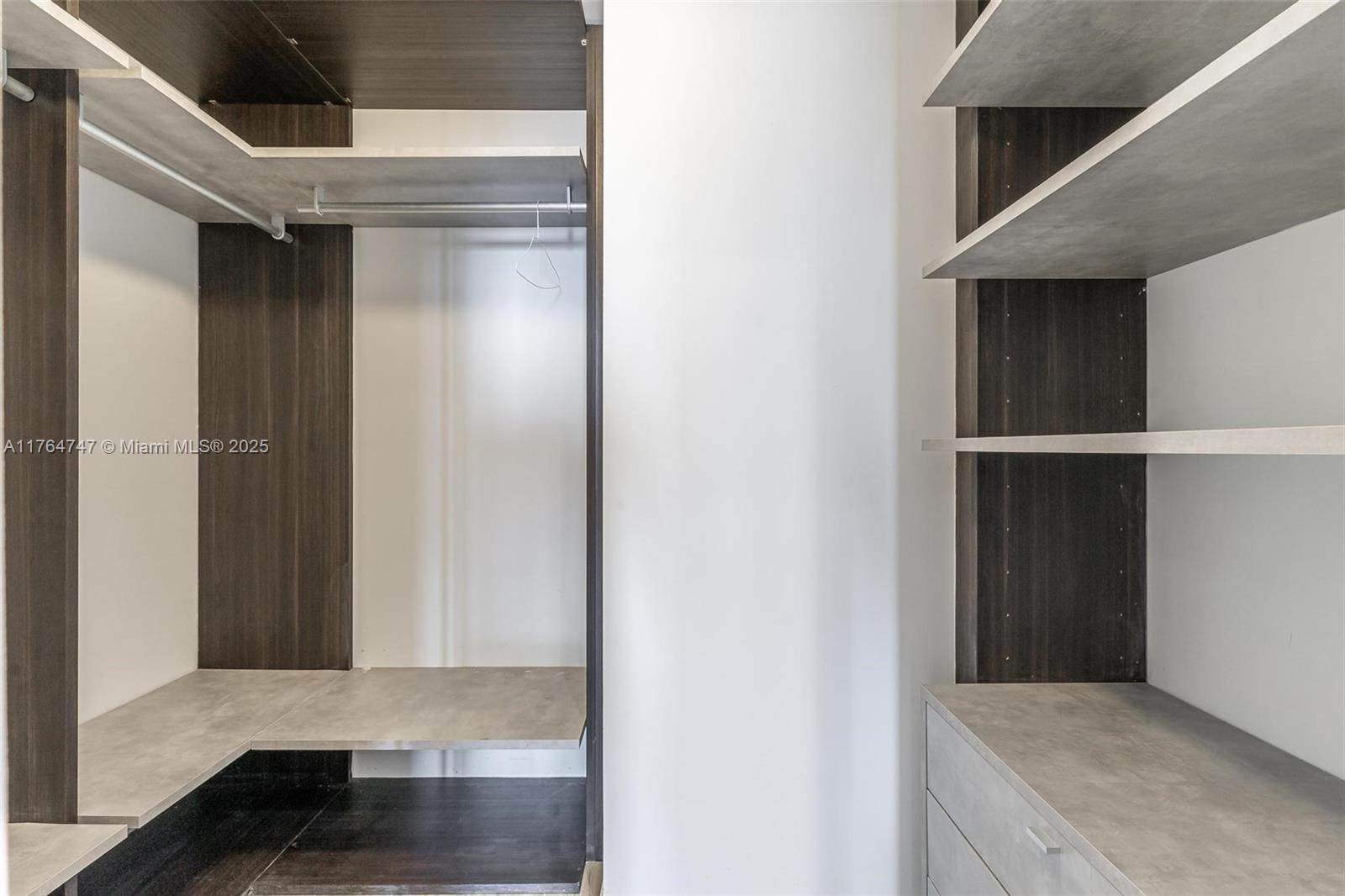 801 SMA RESIDENCES CONDO - Residential