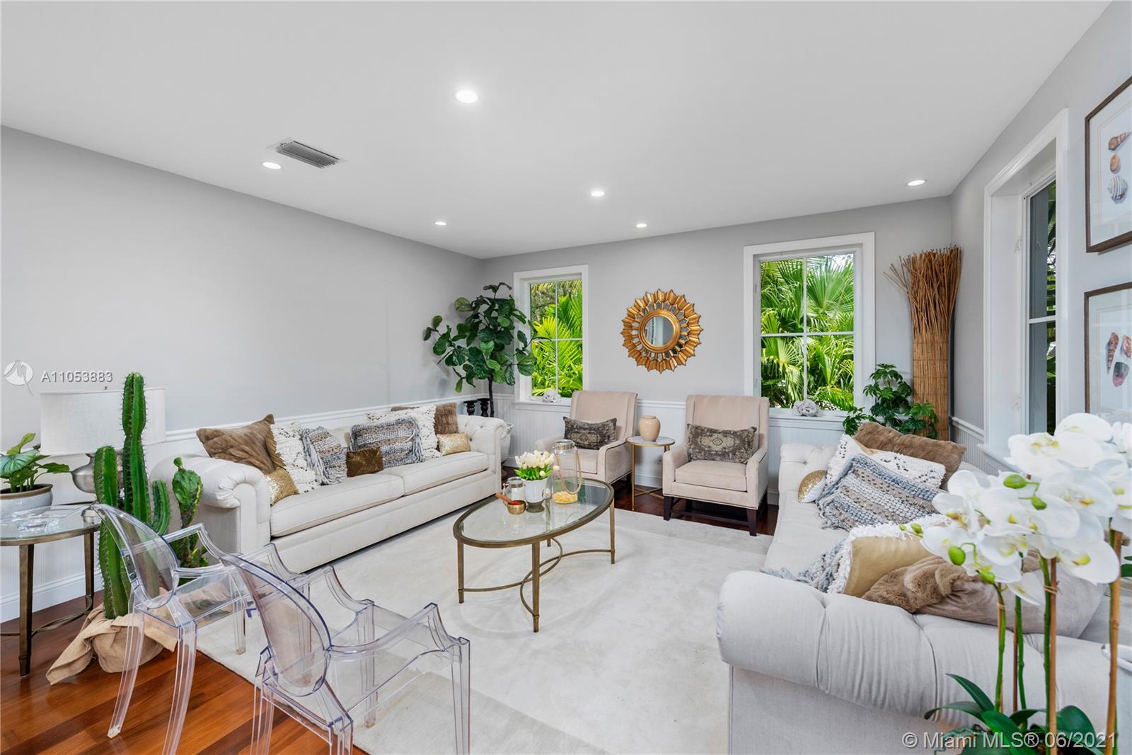 TROPICAL ISLE HOMES SUB 4 - Residential