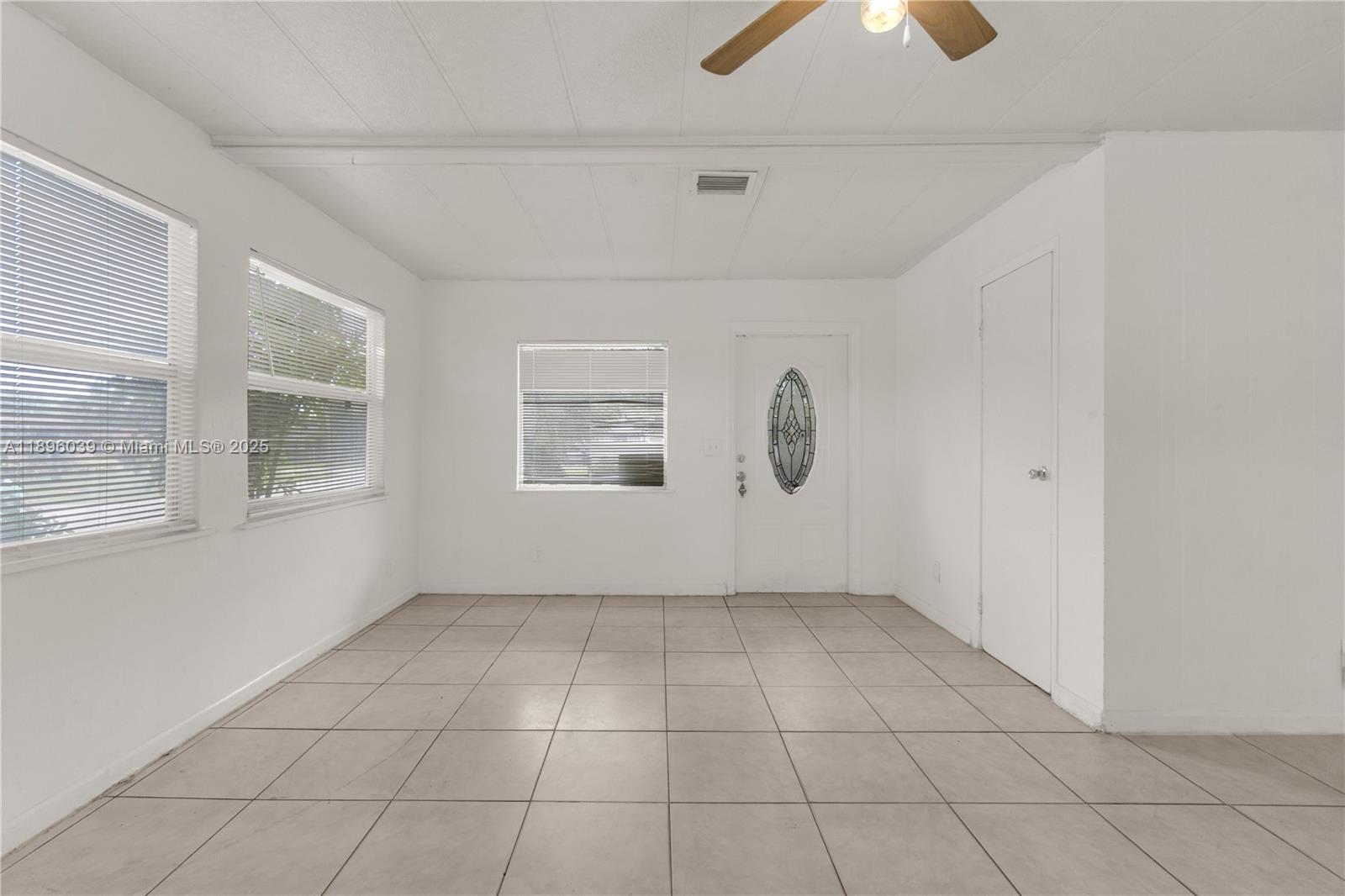 HILLMONT-MIDDLE RIVER VIS - Residential Lease