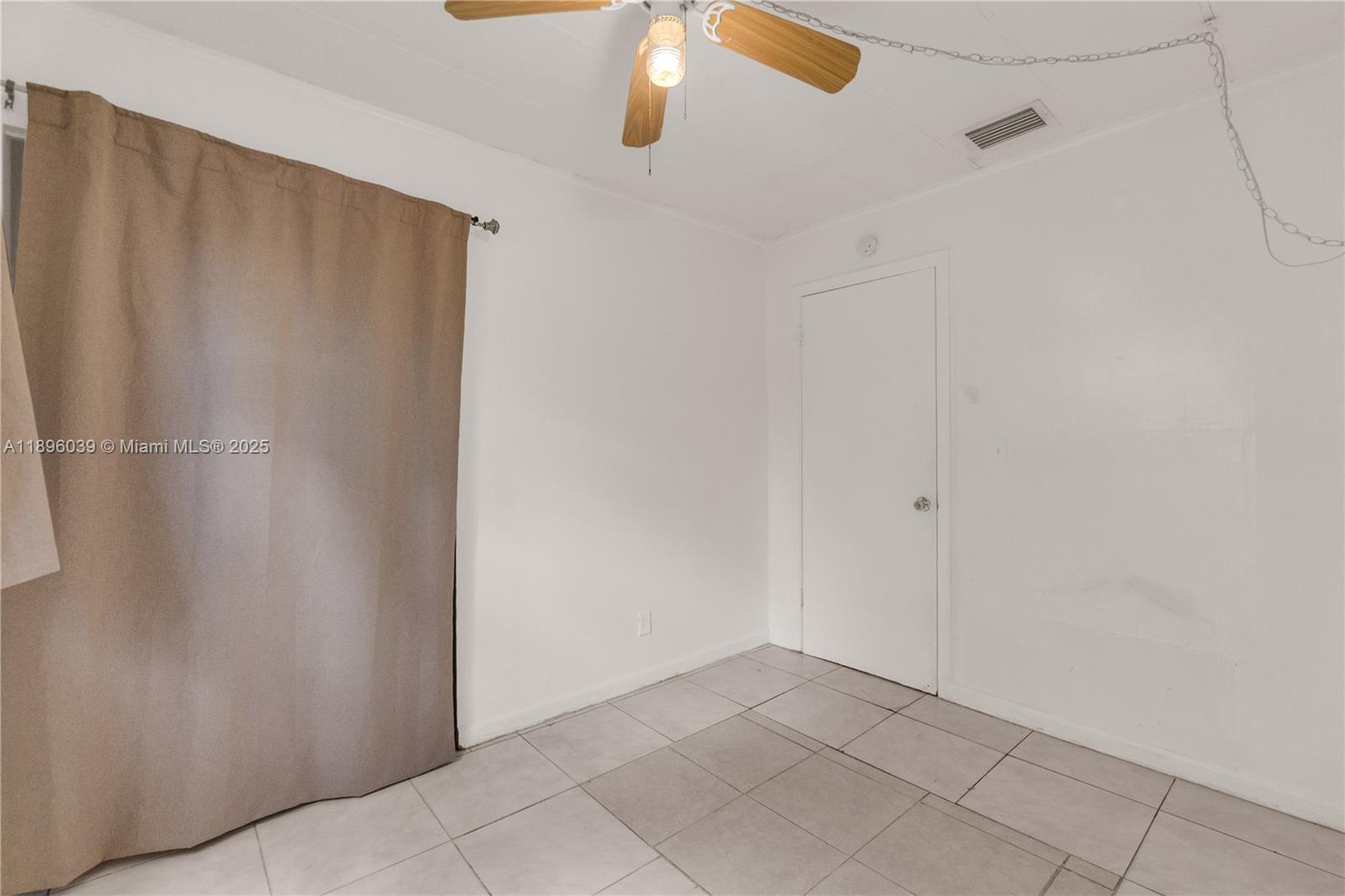 HILLMONT-MIDDLE RIVER VIS - Residential Lease