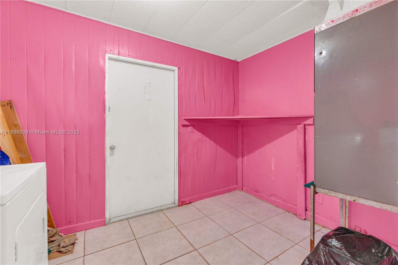 HILLMONT-MIDDLE RIVER VIS - Residential Lease
