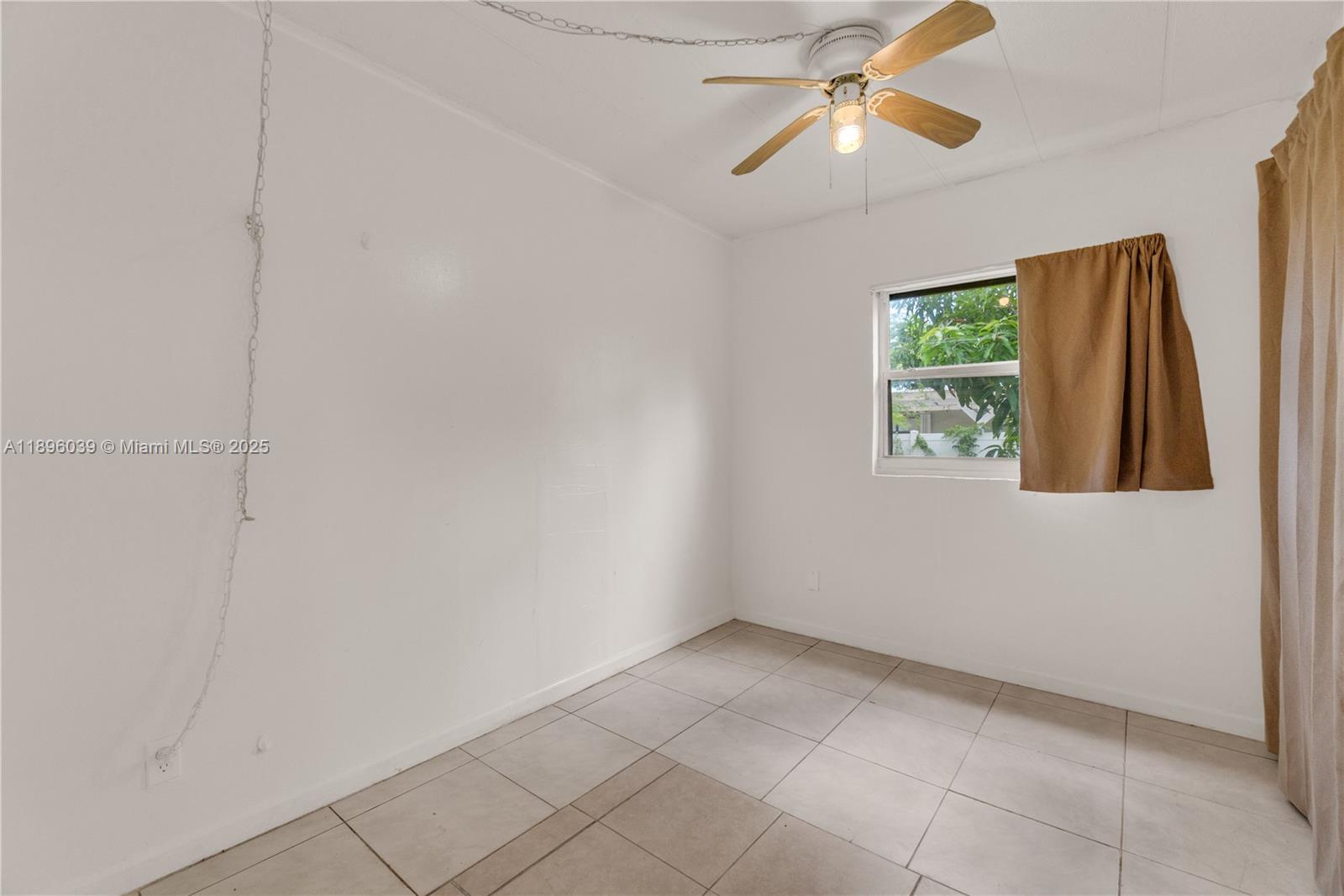 HILLMONT-MIDDLE RIVER VIS - Residential Lease
