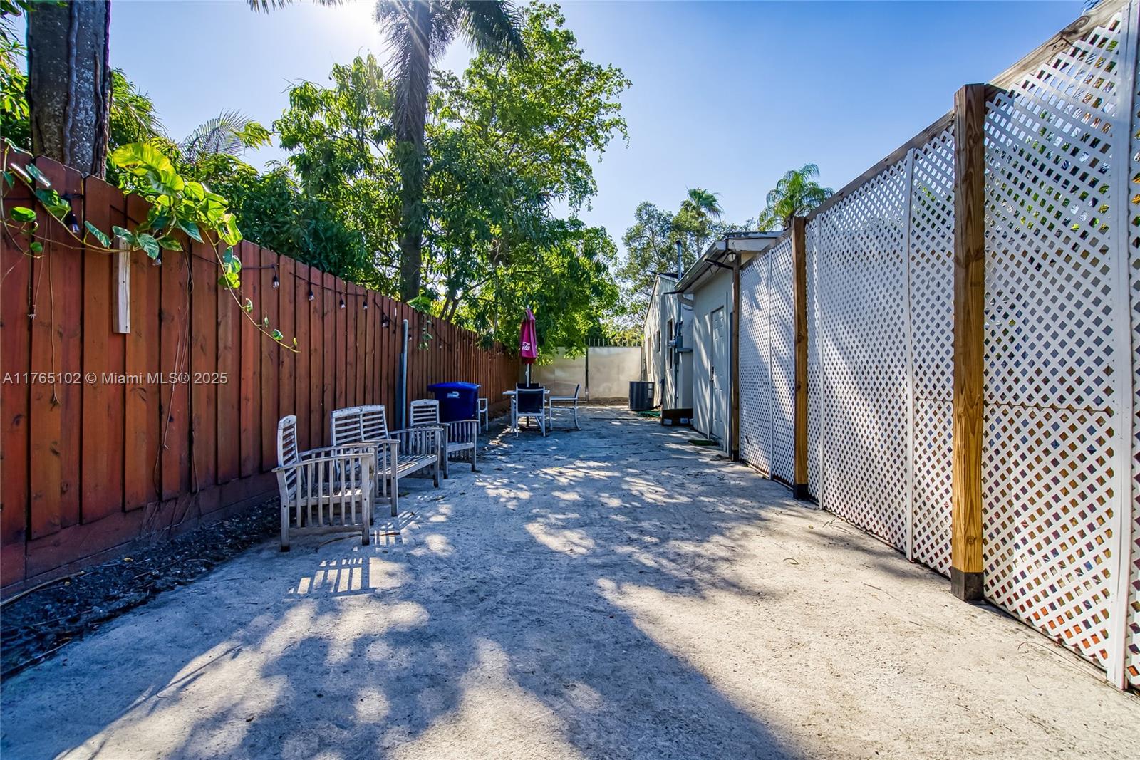 BISCAYNE GARDENS SEC H PA - Residential Lease