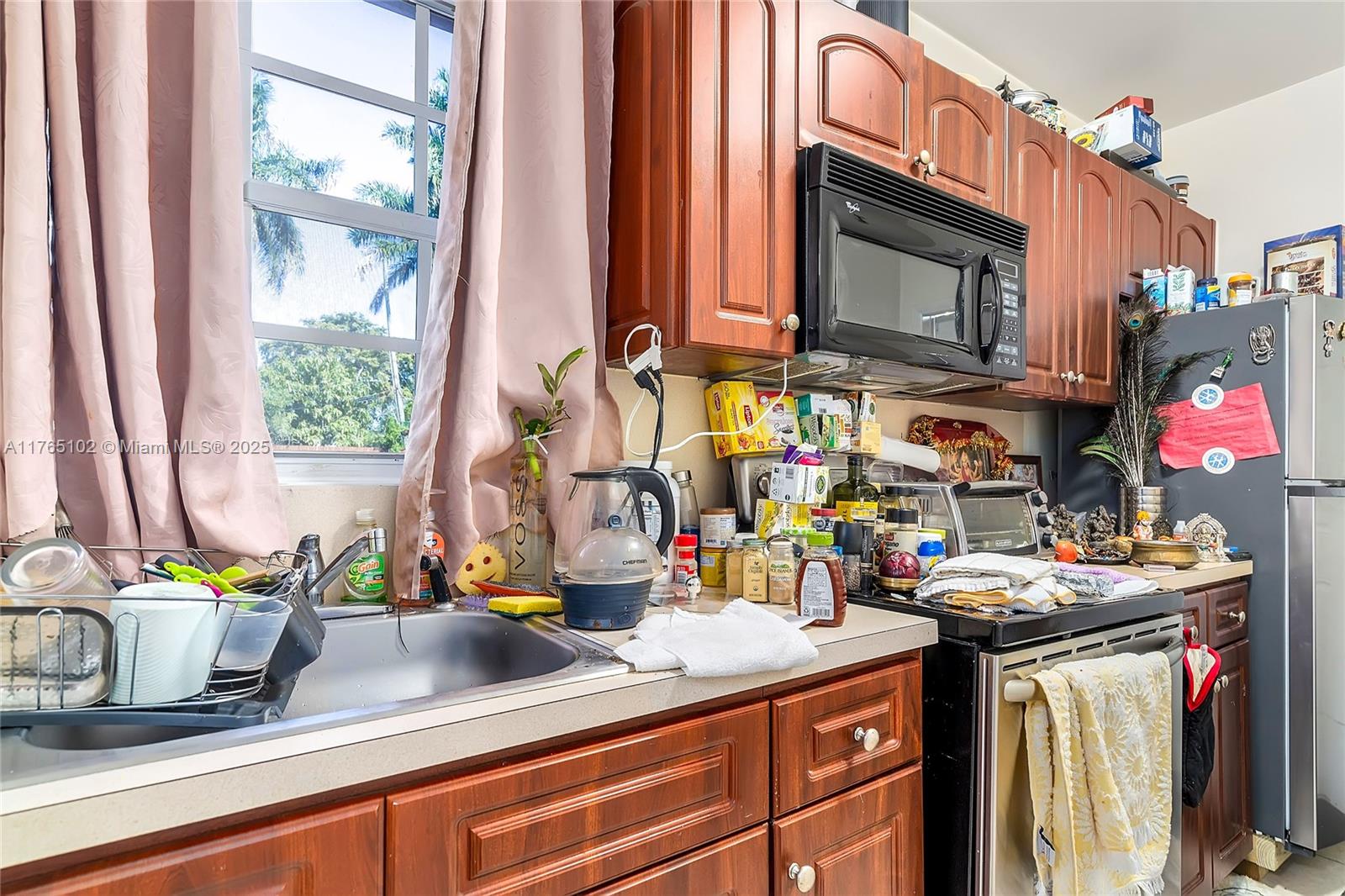 BISCAYNE GARDENS SEC H PA - Residential Lease