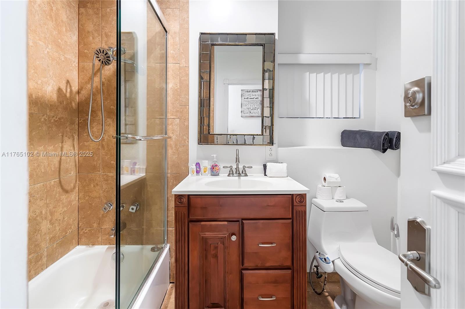 BISCAYNE GARDENS SEC H PA - Residential Lease