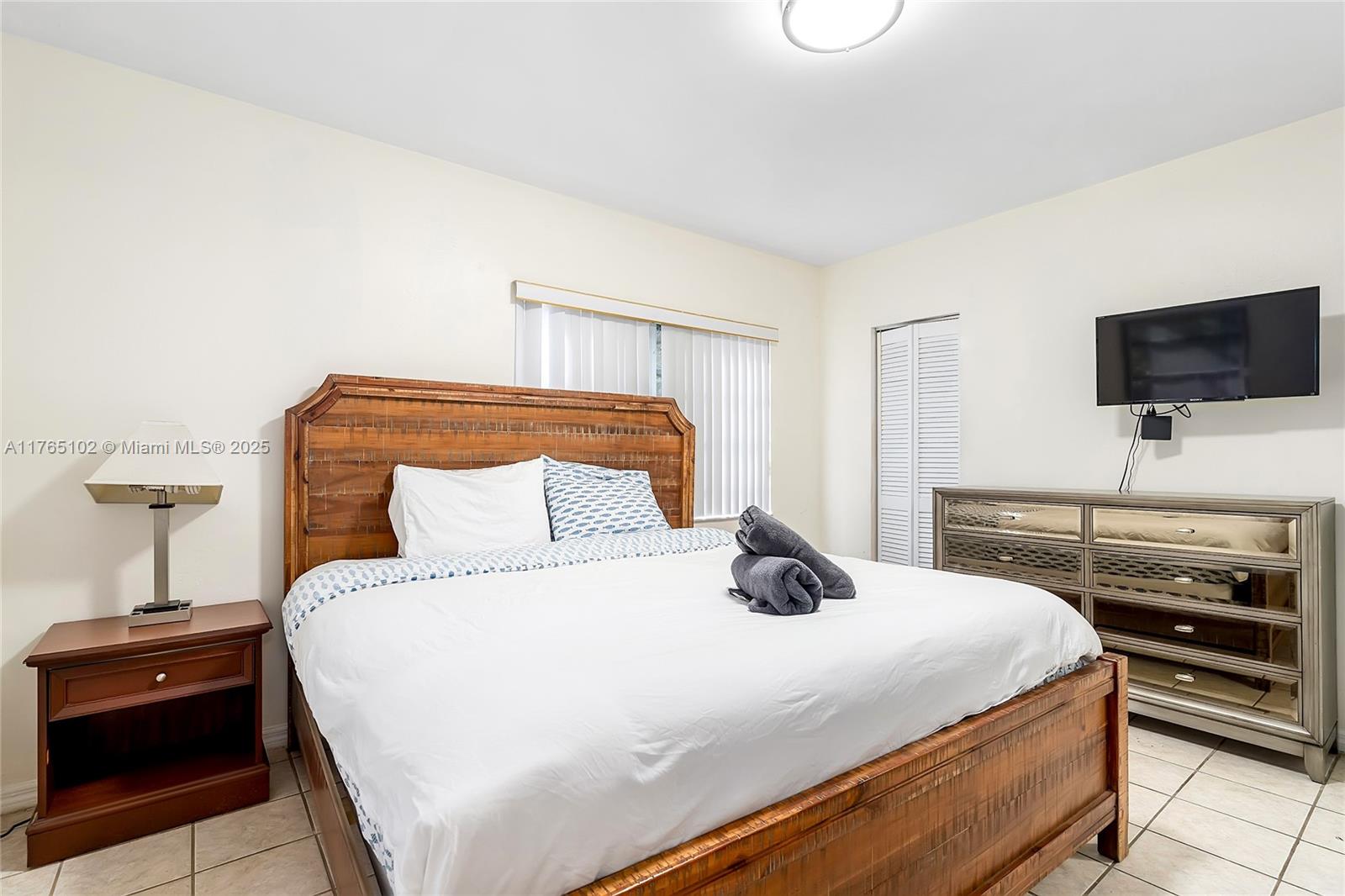 BISCAYNE GARDENS SEC H PA - Residential Lease