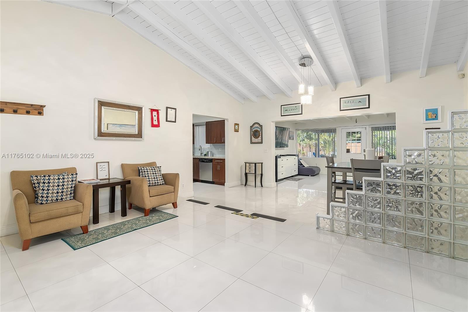 BISCAYNE GARDENS SEC H PA - Residential Lease