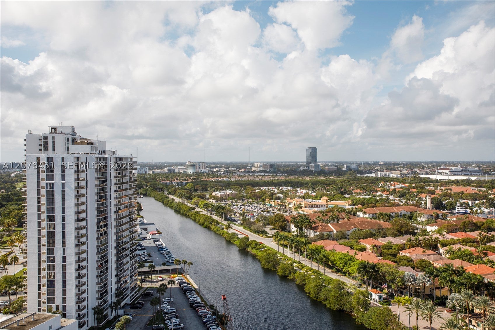 20505 E Country Club Dr PH-39