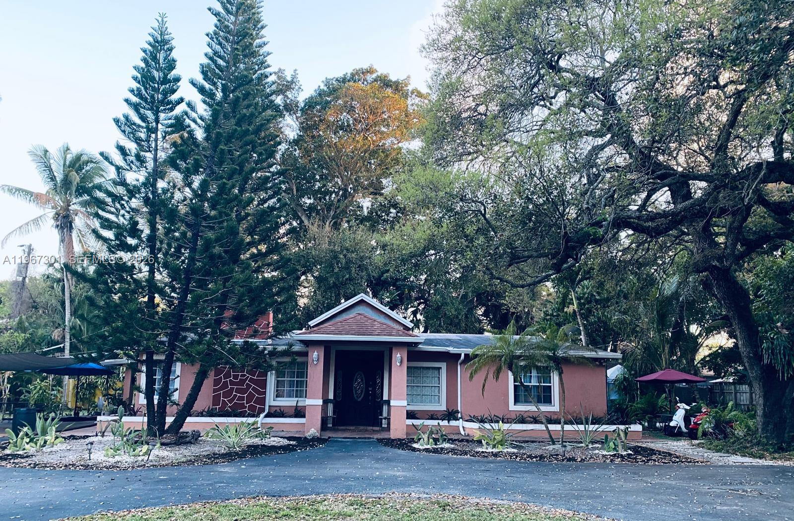 ARCH CREEKS ESTATES - Residential