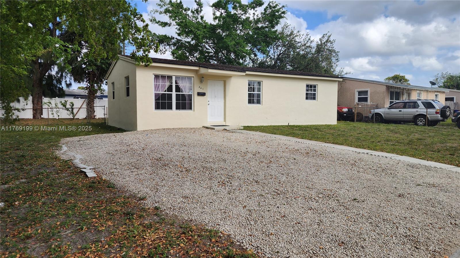Rental Property at 841 N 69th Ter 841, Hollywood, Broward County, Florida - Bedrooms: 3 
Bathrooms: 1  - $3,200 MO.