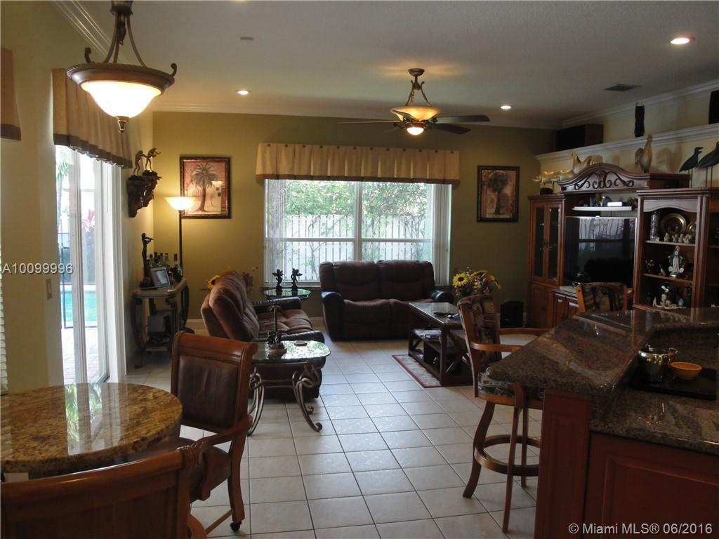 Stoneridge Lake Estates - Residential