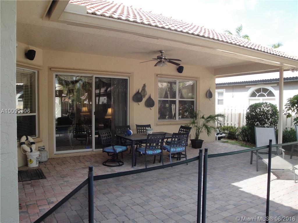 Stoneridge Lake Estates - Residential