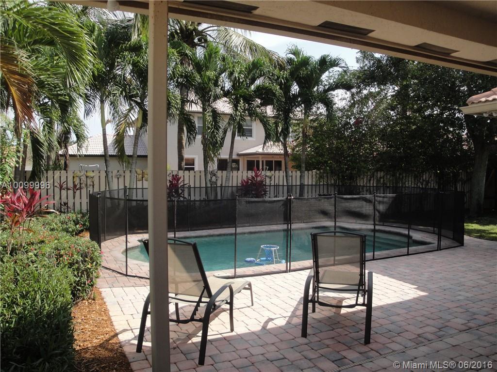 Stoneridge Lake Estates - Residential