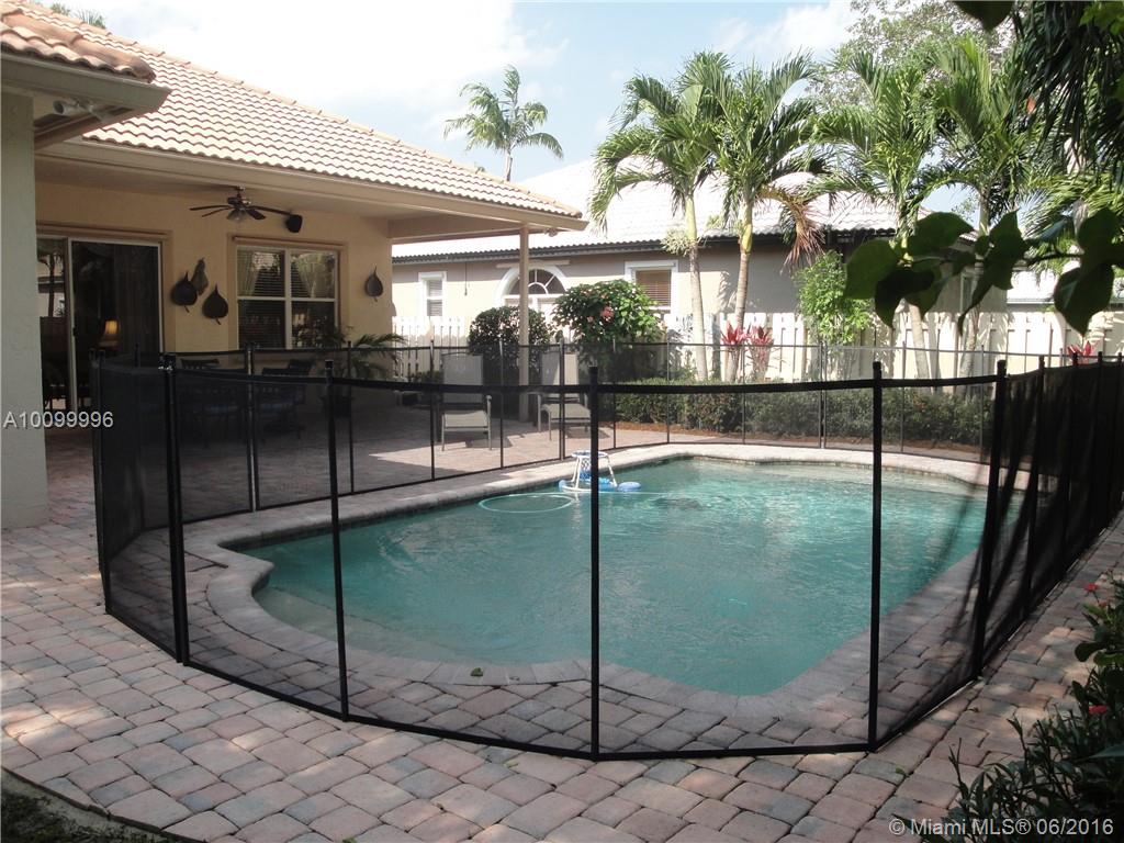 Stoneridge Lake Estates - Residential