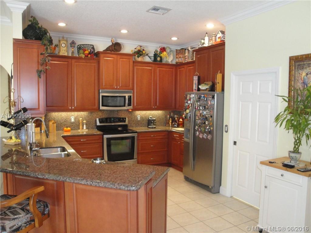 Stoneridge Lake Estates - Residential