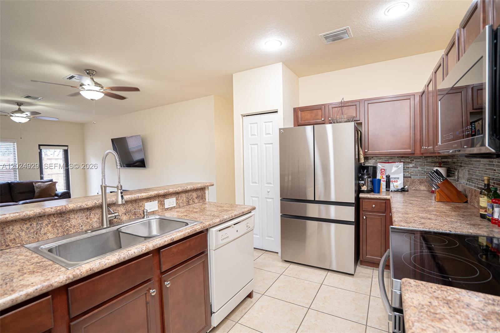 CAPRI AT OASIS - Residential